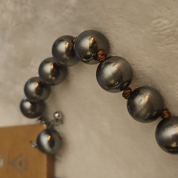 TIPI Faux Replica Navajo Pearl Knot Beaded Necklace Earrings Set - Picture 5 of 7